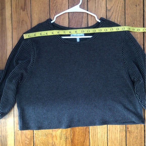 Black Ribbed Sweater - Picture 4 of 5